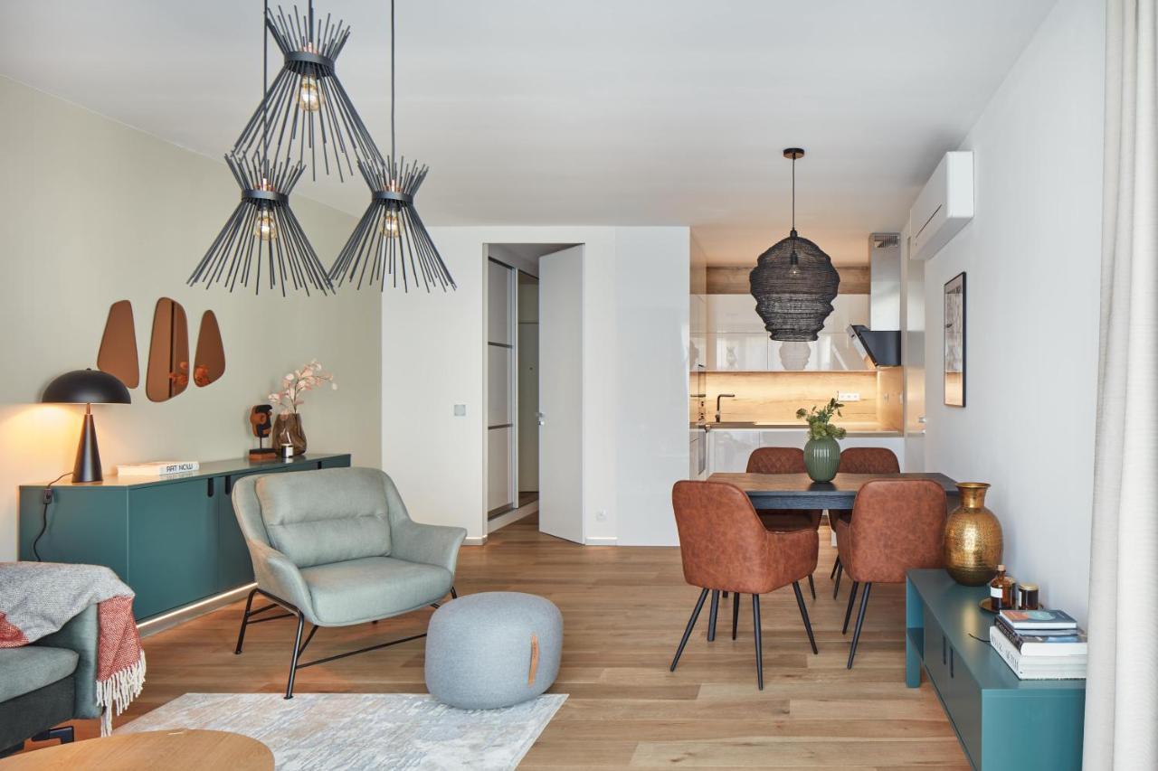 Prague Days - Stylish Apartments With Terrace - Parking - Quiet Area Exterior photo