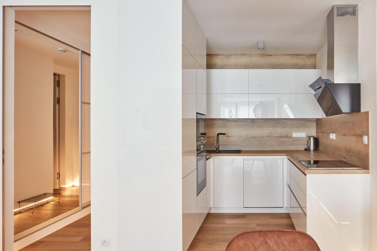 Prague Days - Stylish Apartments With Terrace - Parking - Quiet Area Exterior photo